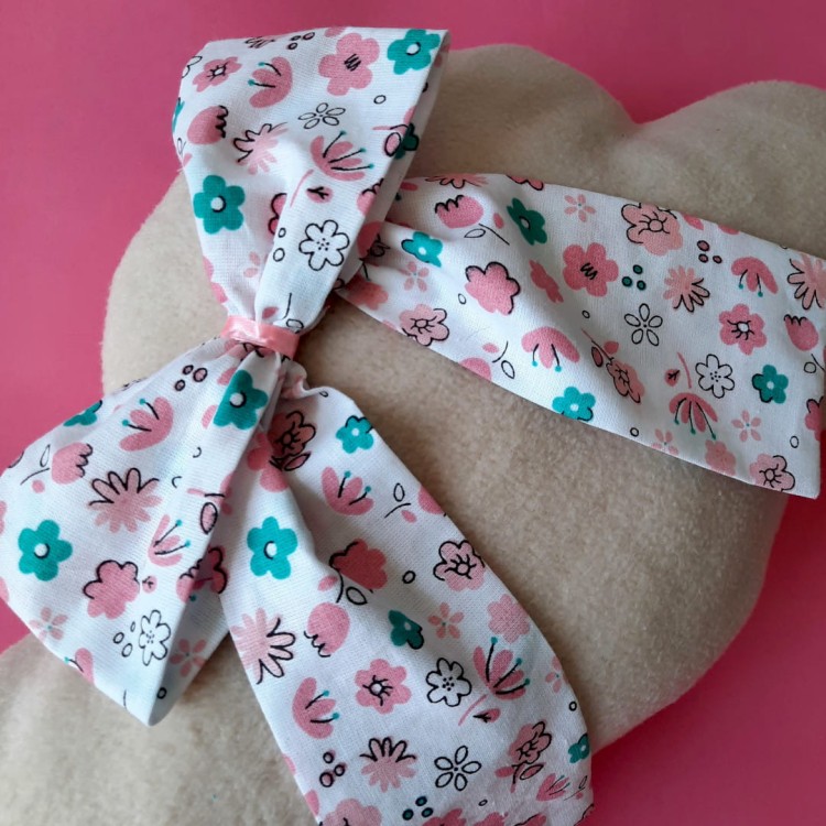 poduszka dekoracyjna beżowa chmurka haftyok.pl