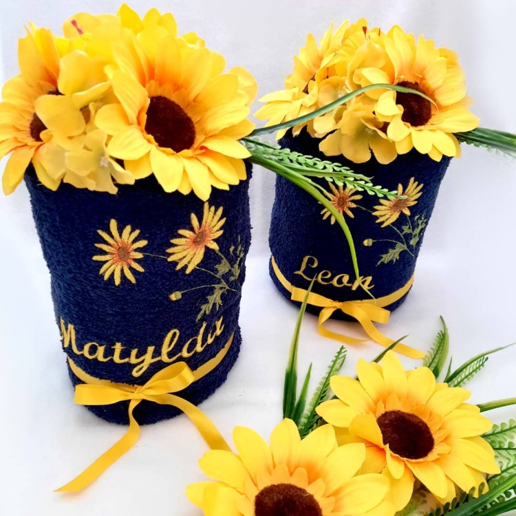 tort z ręcznika na prezent słonecznik haftyok.pl