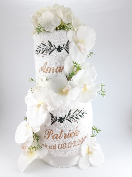 tort na prezent ślubny biały haftyok.pl