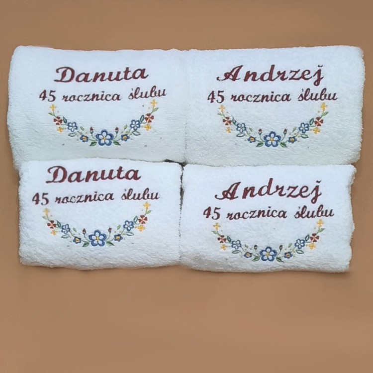 komplet białych ręczników na rocznicę ślubu haftyok.pl