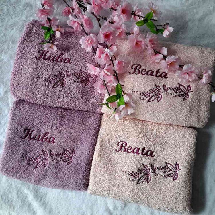 komplet z ręczników na prezent na ślub haftyok.pl