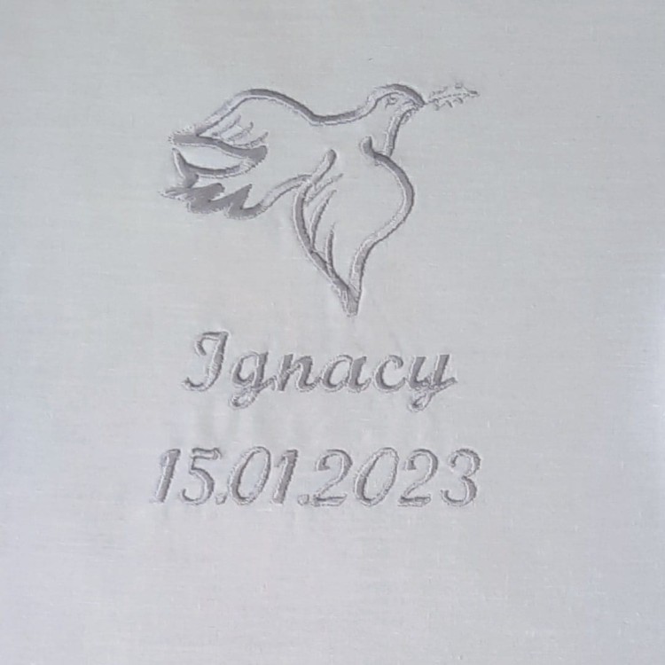 szatka do chrztu z haftem biała personalizowana z szarym 
haftem haftyok.pl