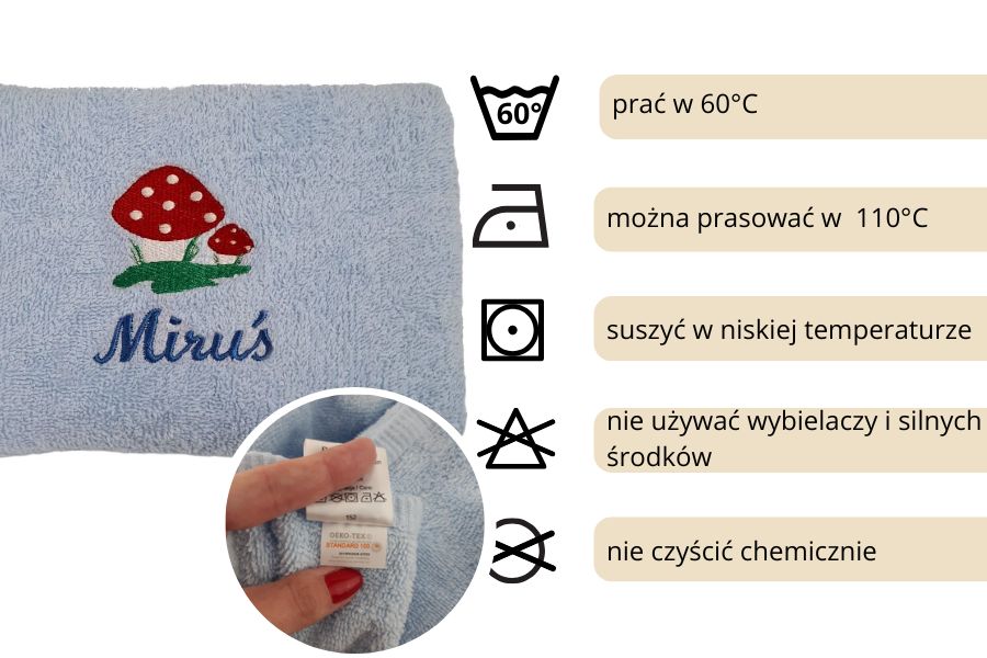 ręczni z imieniem dziecka i muchomorkami