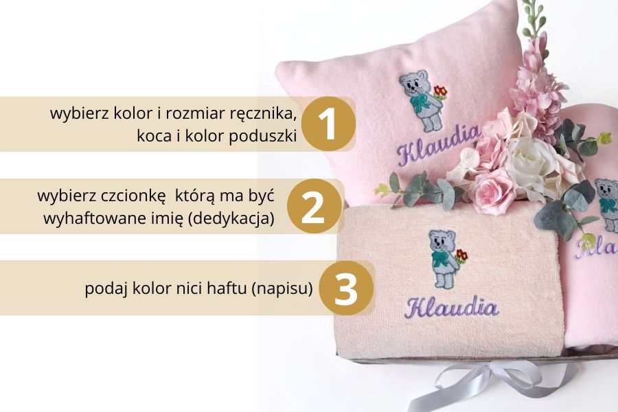 zestaw dla dziecka koc poduszka ręcznik z imieniem dziecka i motywem misia trzymającego kwiatek